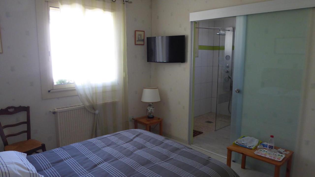 ジョンザック Bienvenue A La Fremigere Bed & Breakfast エクステリア 写真